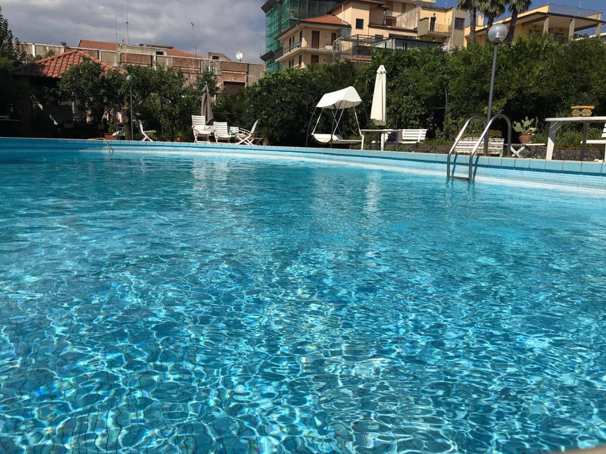 Villa Con Piscina Mascalucia Exterior photo